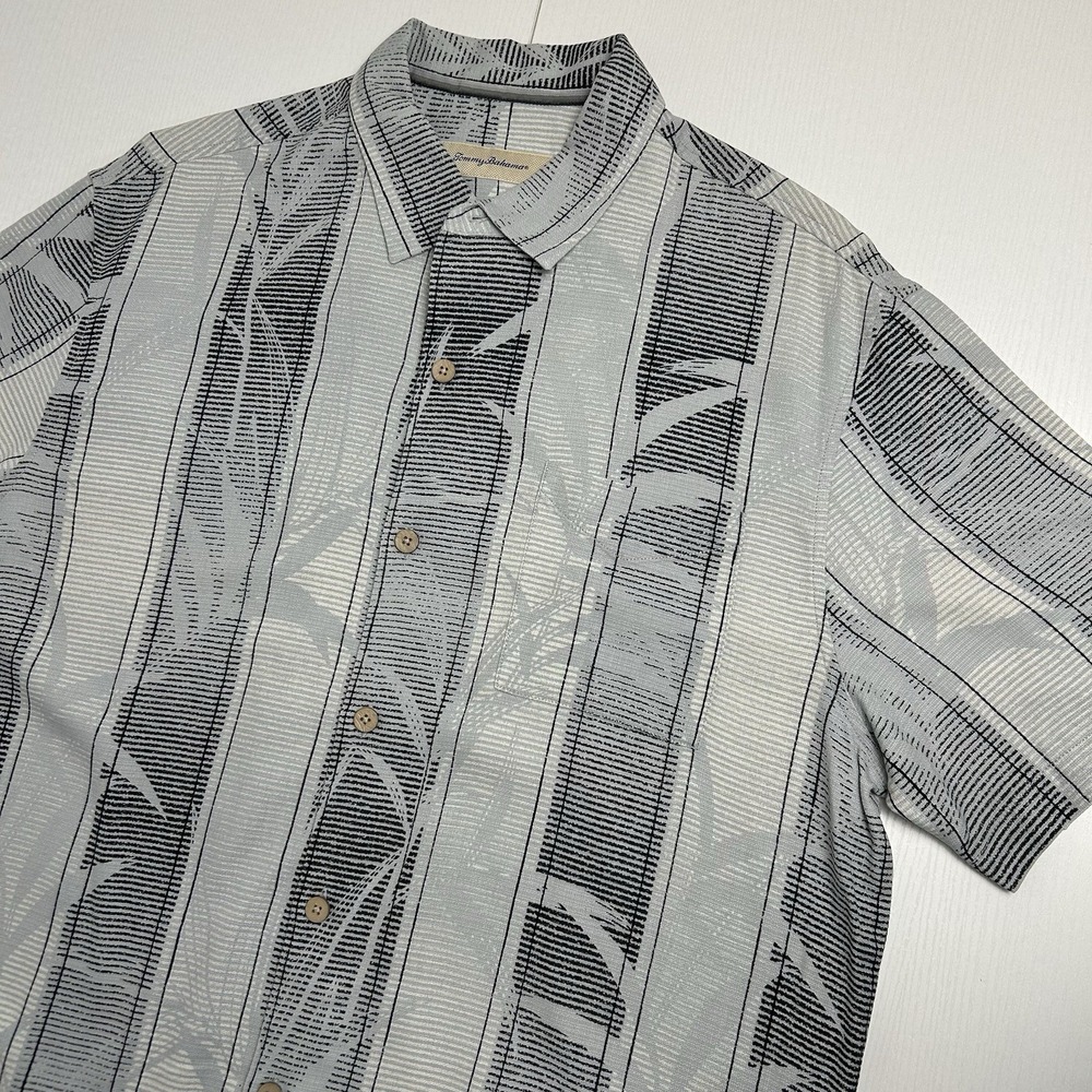 Tommy Bahama 100% Silk Tropical Shirt Mens XL Gray Leaves Hawaiian Vacation Camp